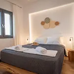 Stone Waves αpartments & Agios Arsenios