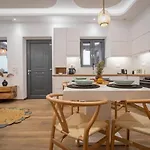 Stone Waves αpartments شقة *