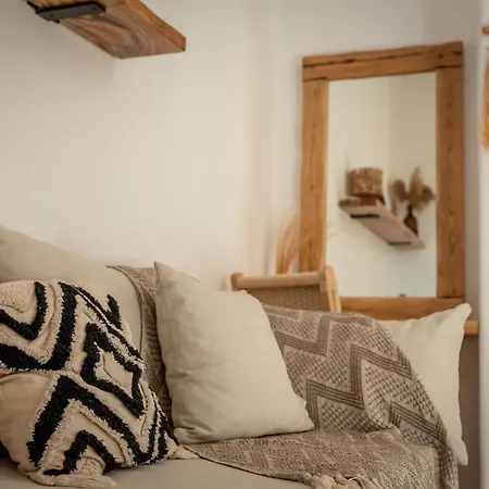 Stone Waves αpartments & Lägenhet Agios Arsenios