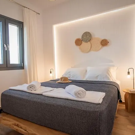 Stone Waves αpartments & Agios Arsenios